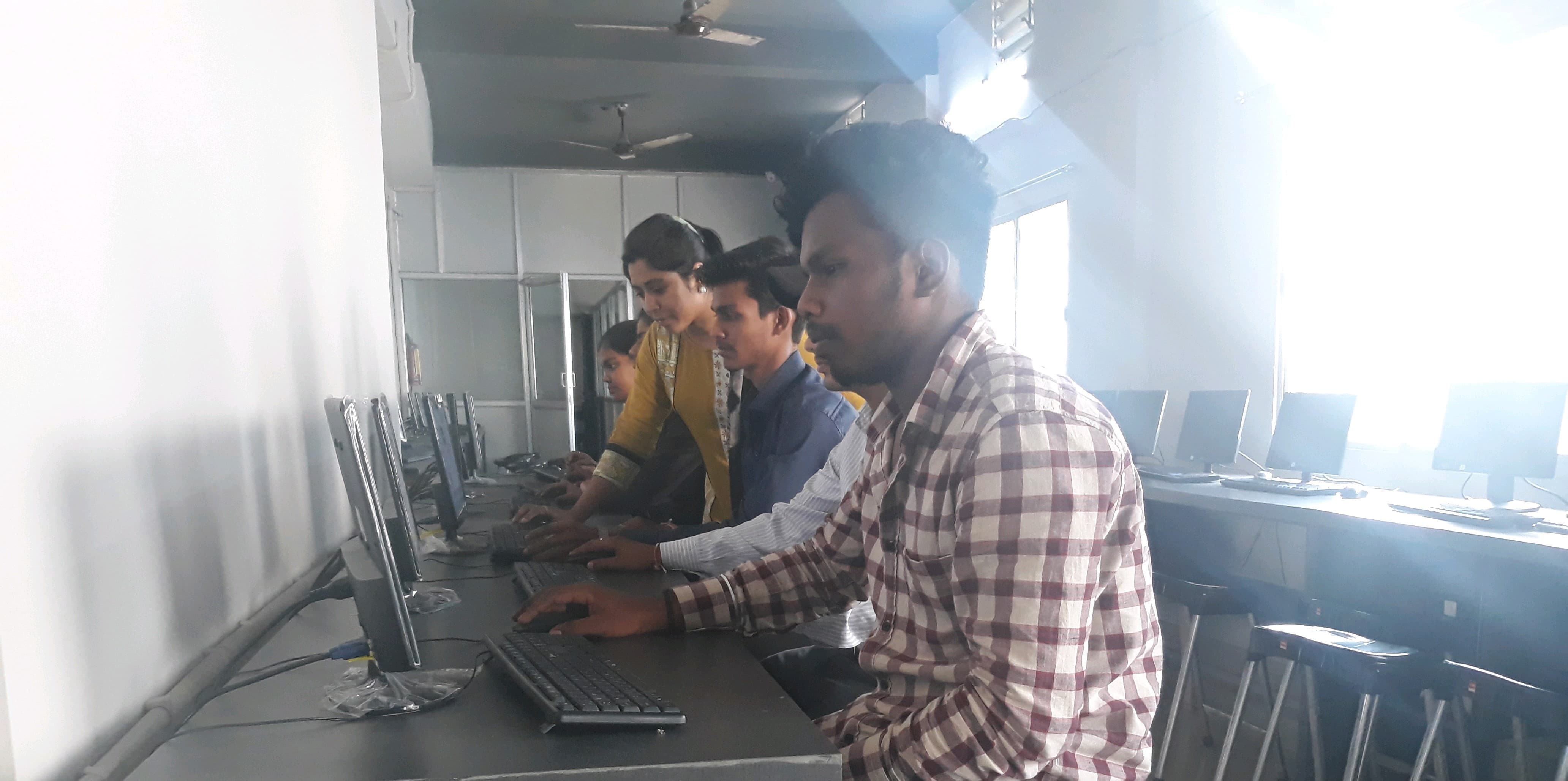 Agrasen Mahavidyalaya Raipur Academic Building photo 3